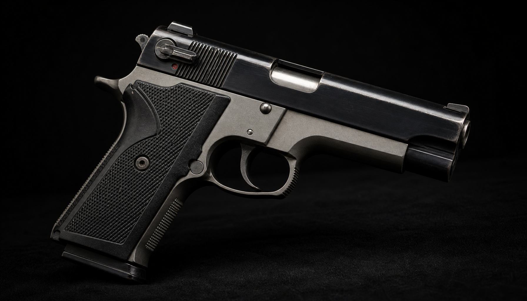 The SandW Model 459, the 9mm an agent used at Miami in 1986.